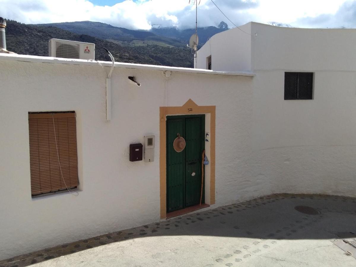 La Flecha Hostel Абрусена Экстерьер фото