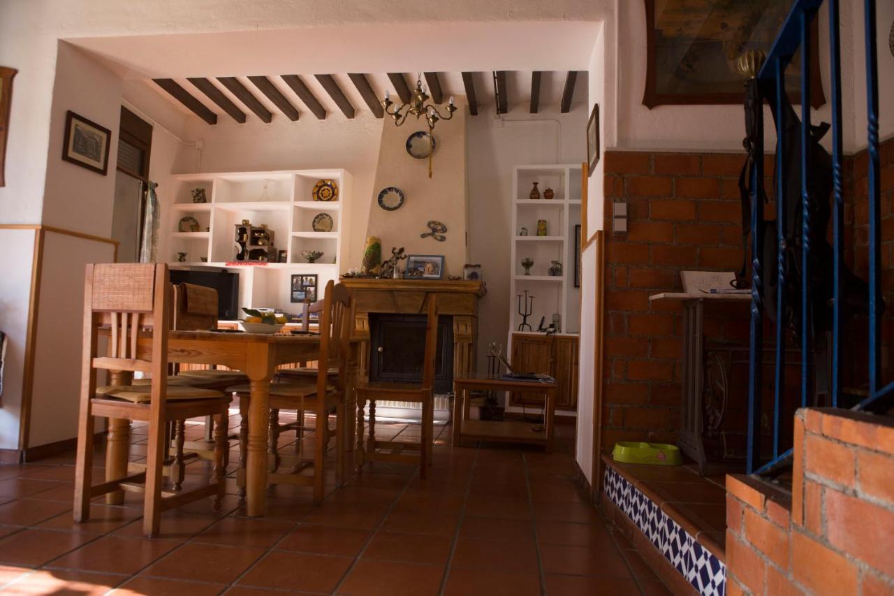 La Flecha Hostel Абрусена Экстерьер фото