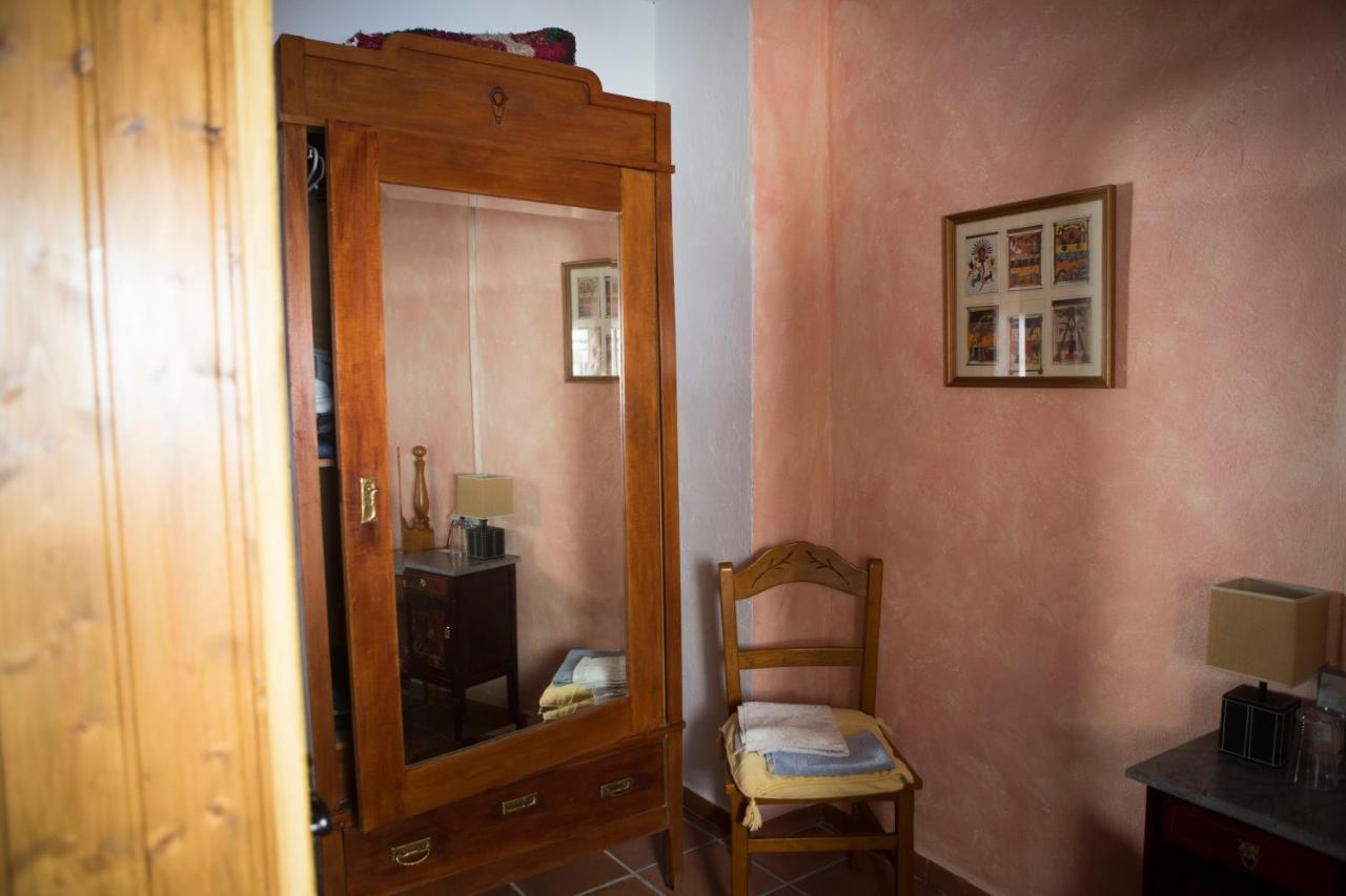 La Flecha Hostel Абрусена Экстерьер фото